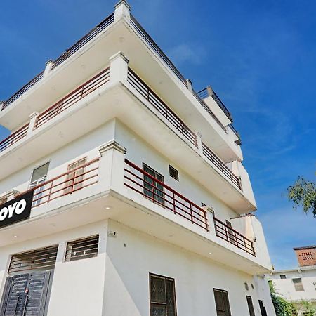 Oyo Flagship Shine Hotel Chinhat Екстер'єр фото