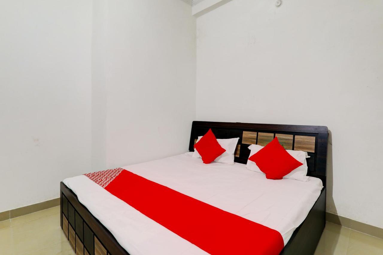 Oyo Flagship Shine Hotel Chinhat Екстер'єр фото
