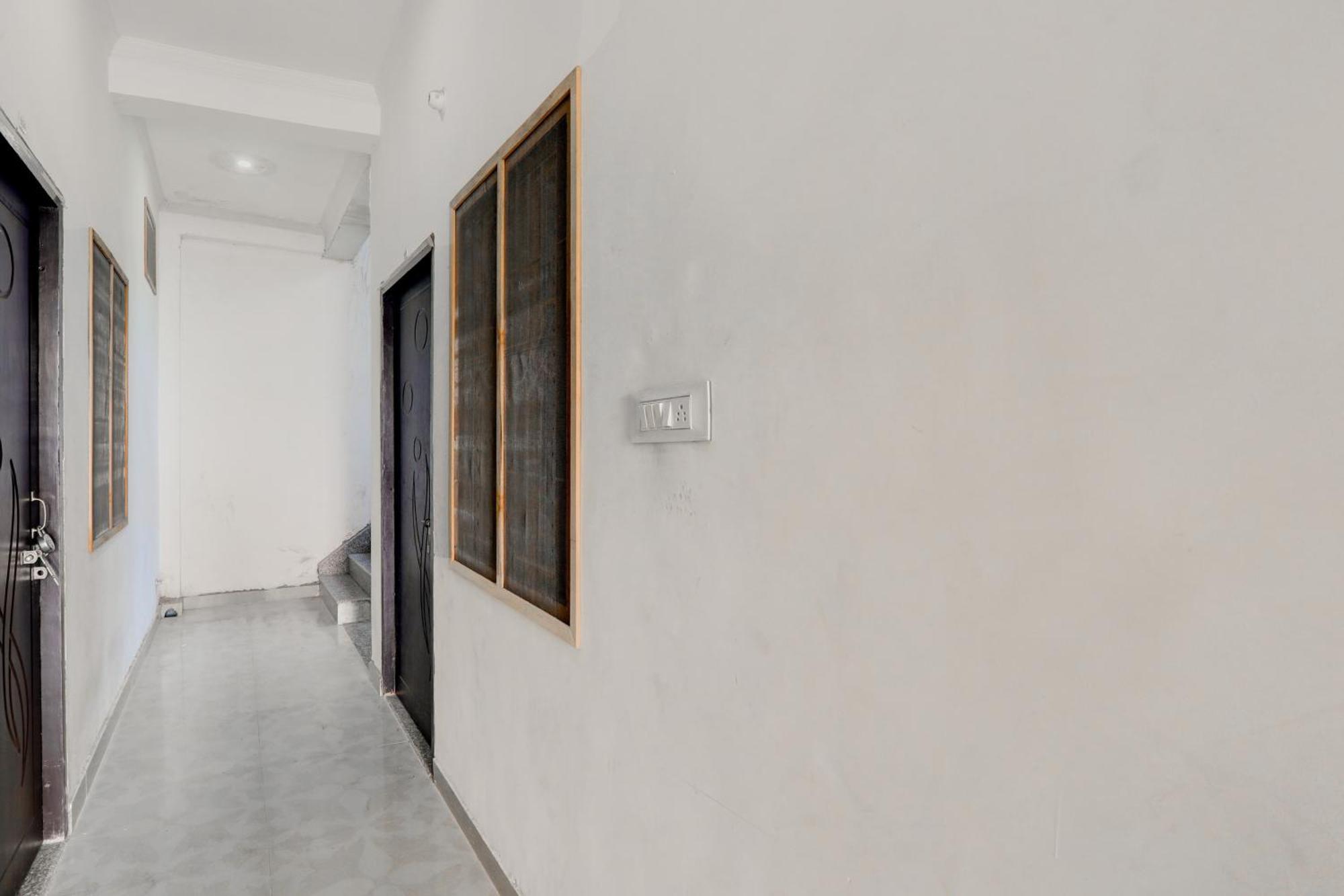 Oyo Flagship Shine Hotel Chinhat Екстер'єр фото