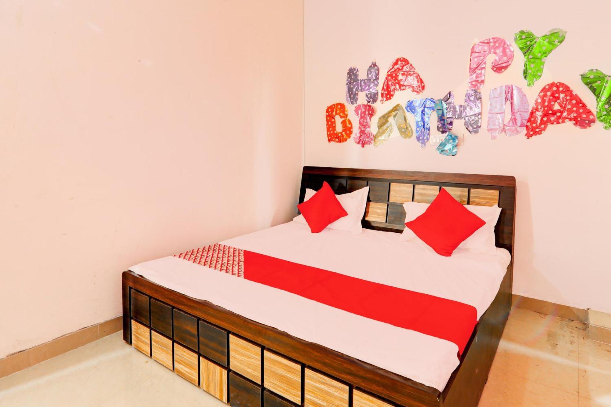 Oyo Flagship Shine Hotel Chinhat Екстер'єр фото